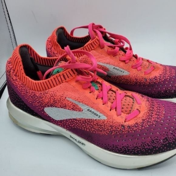 Brooks Levitate 2 Women's Pink Purple Running Shoes Size 8.5 - Picture 12 of 12